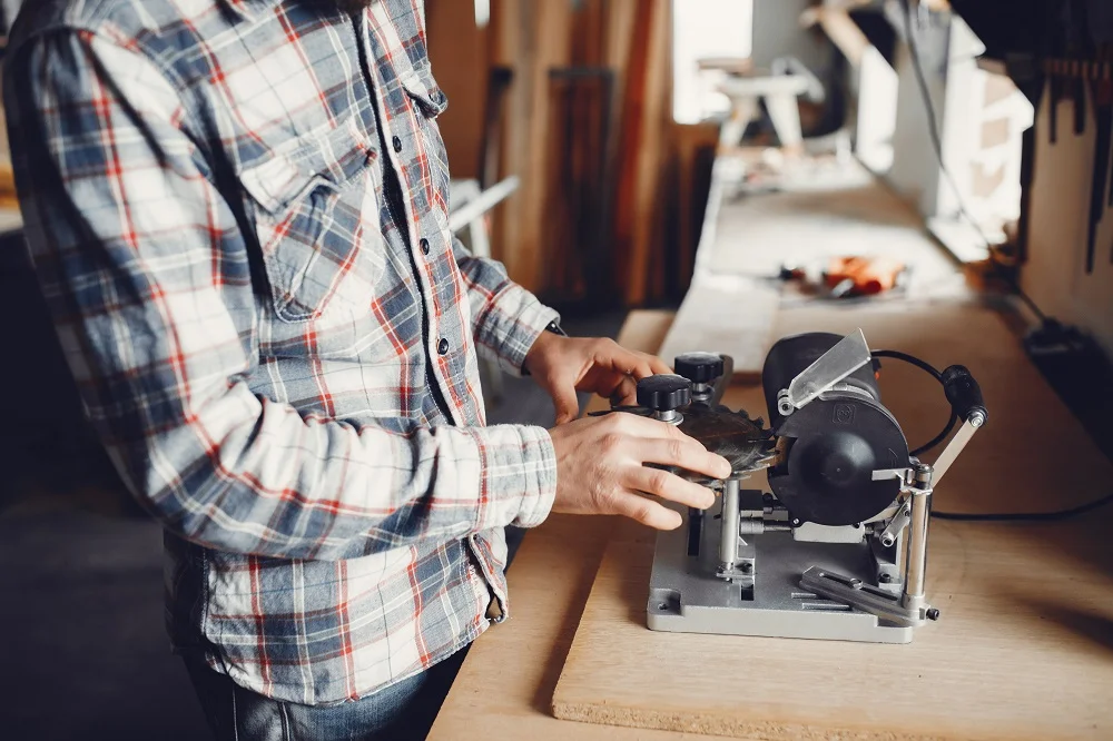 DIY Projects Made Easy with an 8-Inch Bench Grinder
