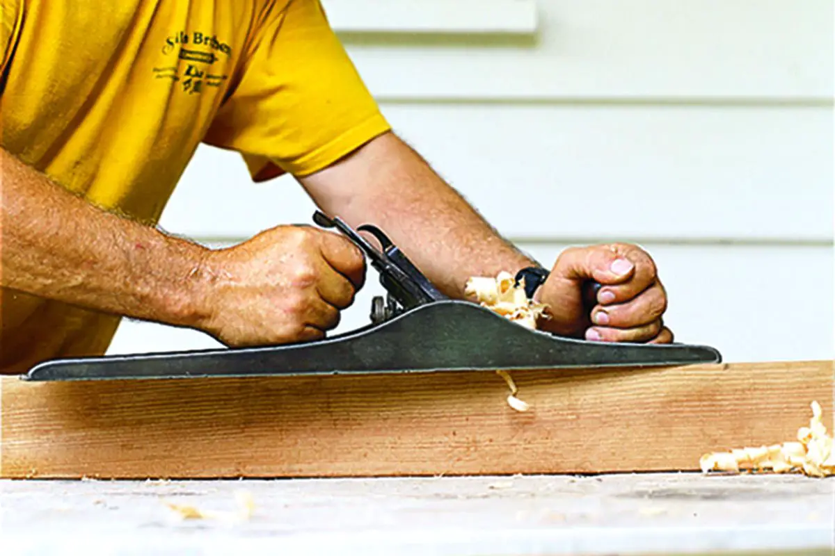 How to Use a Hand Planer